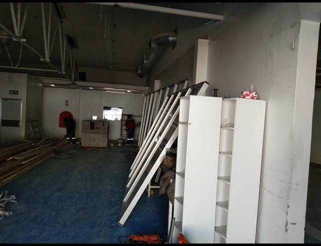 156M² FACTORY SOLD IN IMHOFFS GIFT